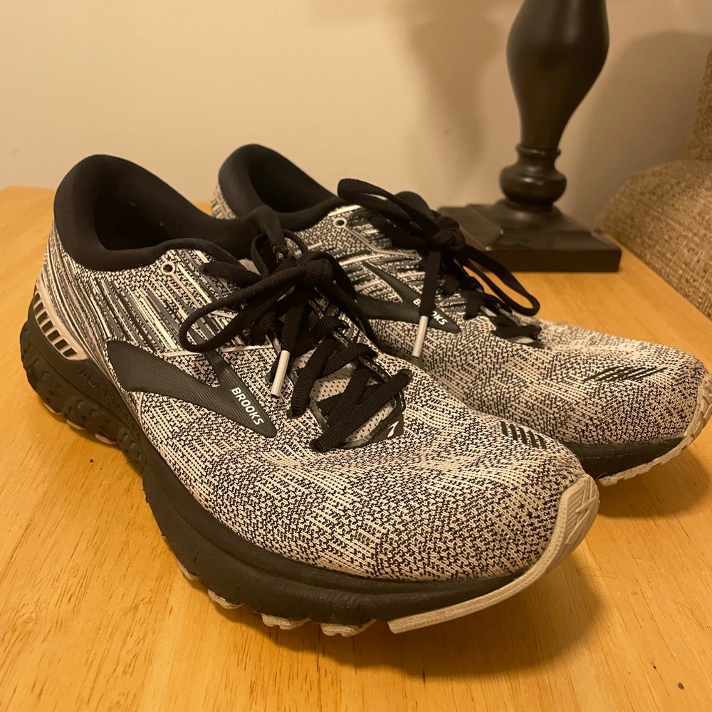 Brooks Adrenaline GTS 21 Mens 9.5 Static Colorway